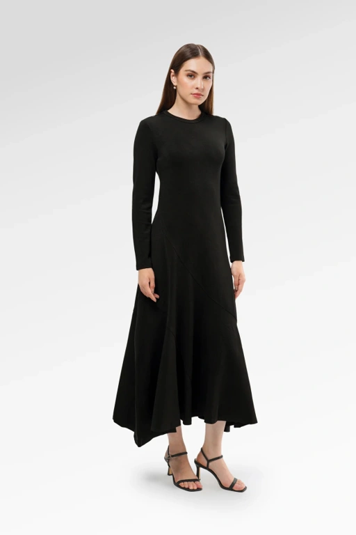 Image of ELLIANA FLOWY DRESS - BENANG JARUM