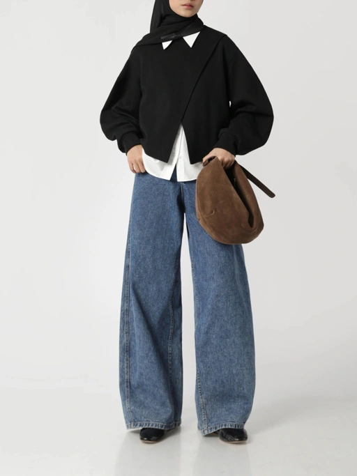 Image of PETAL SWEATSHIRT - SABAMODEST