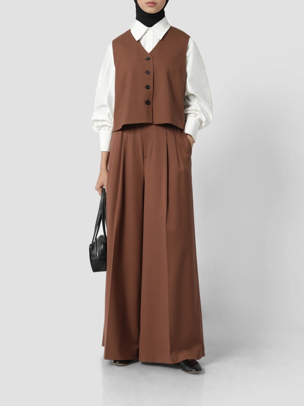 CROP VEST CARAMEL - SABAMODEST