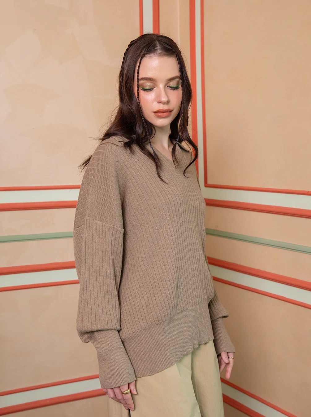 IVRA NECK KNIT SWEATER - KAMI