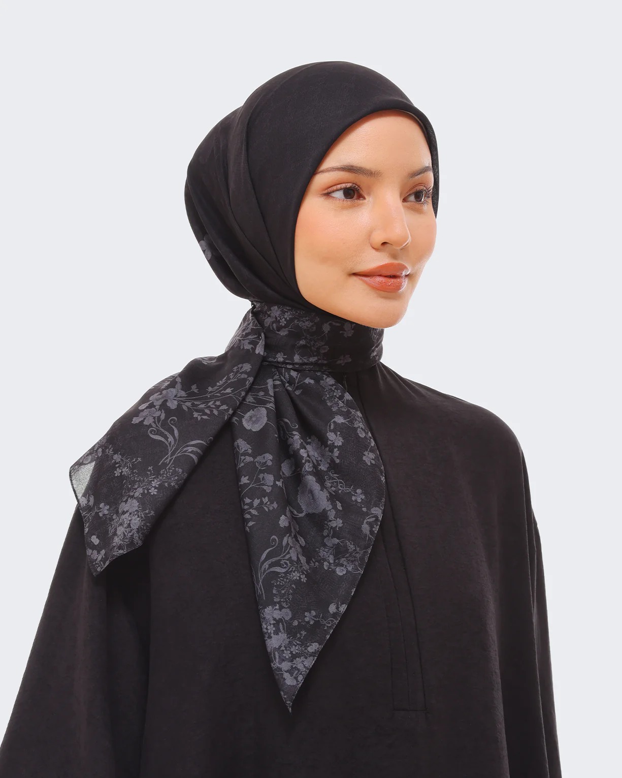 SAKHI SCARF - RIA MIRANDA