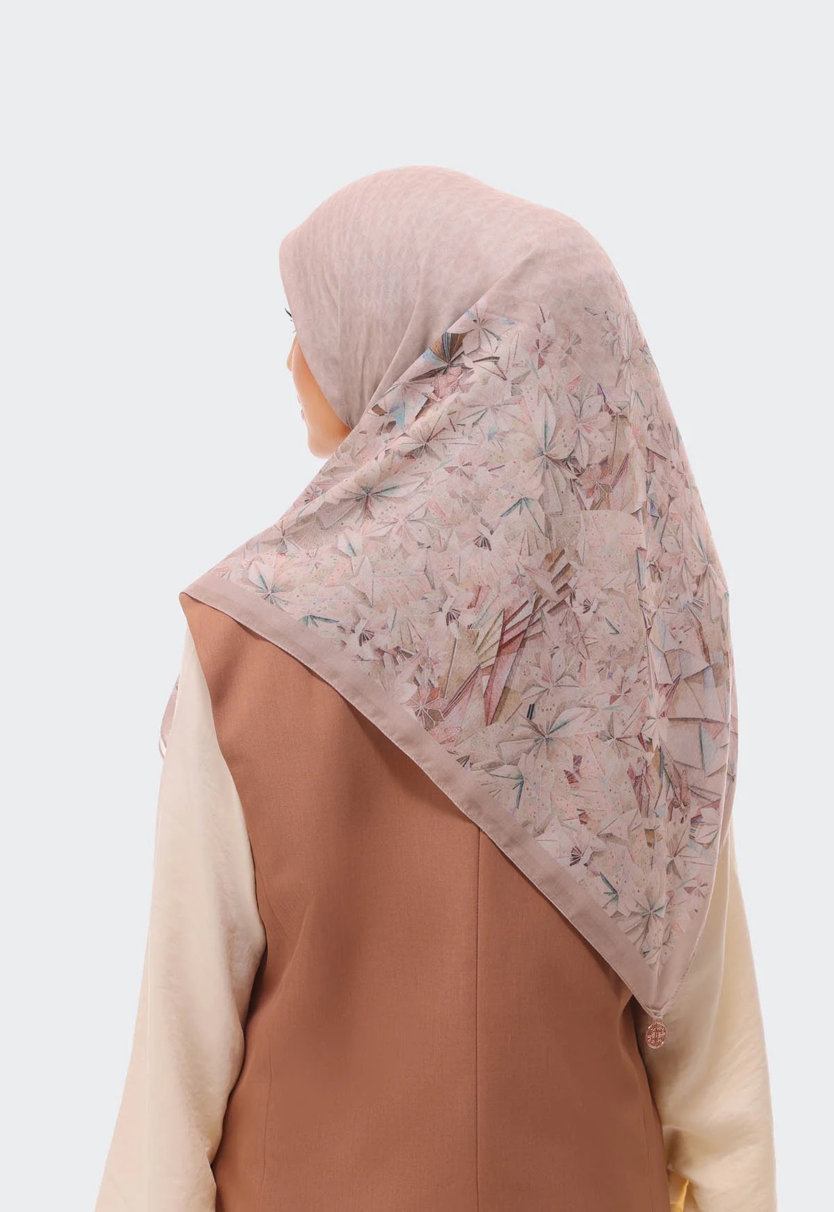 KIRUMI SCARF - RIA MIRANDA