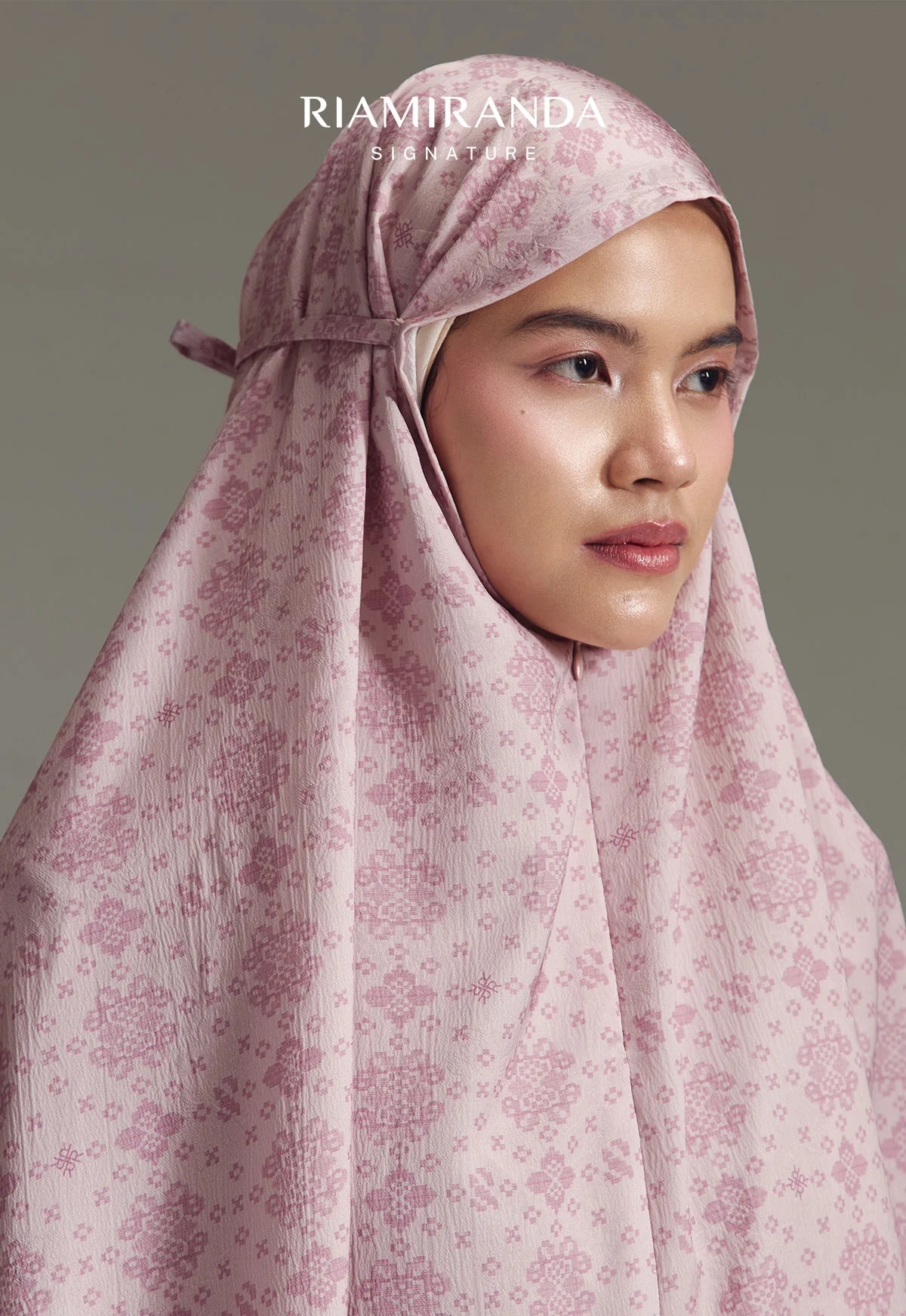 BIZRA PRAYER SET - RIA MIRANDA