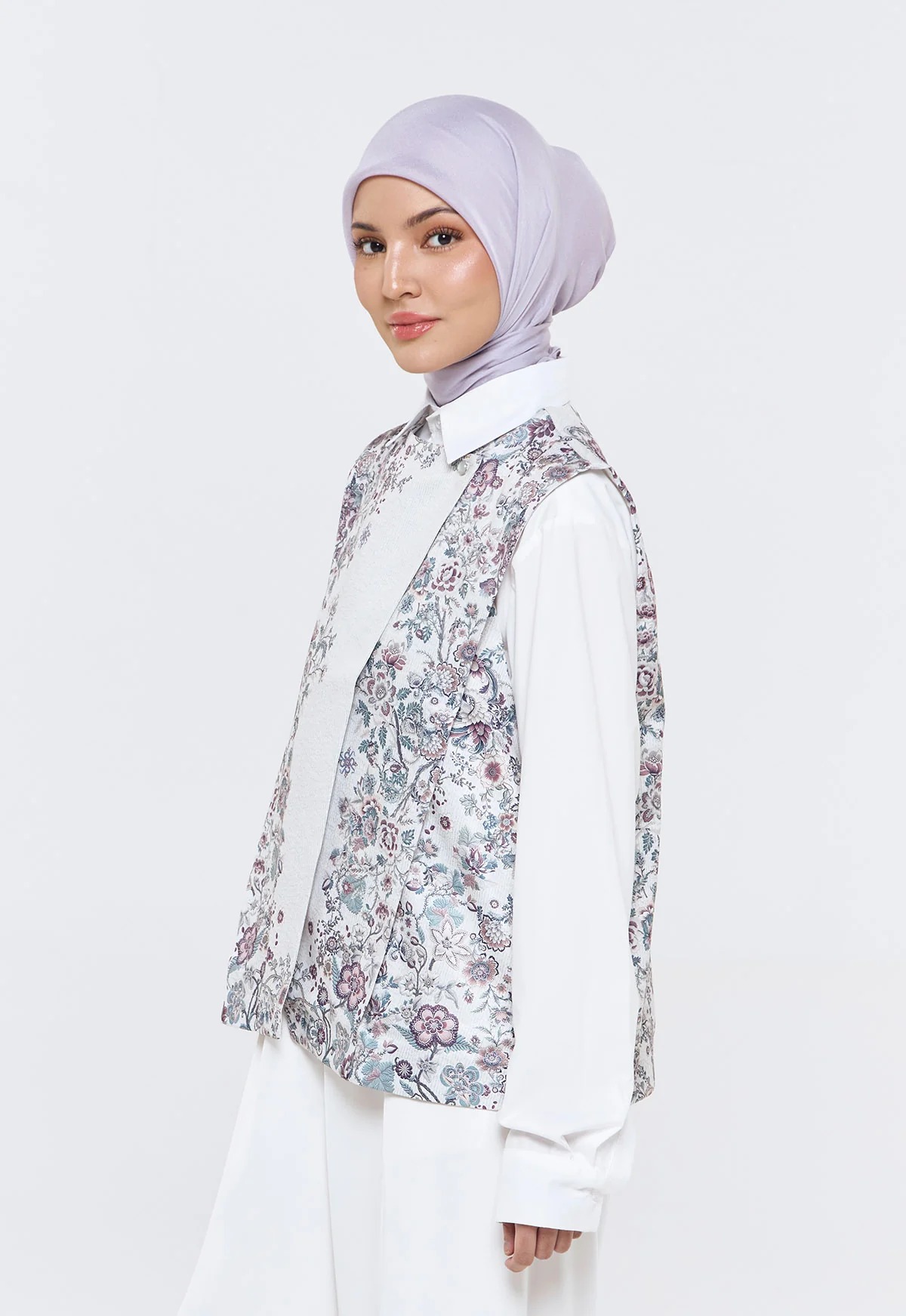 LILIYA VEST - RIA MIRANDA