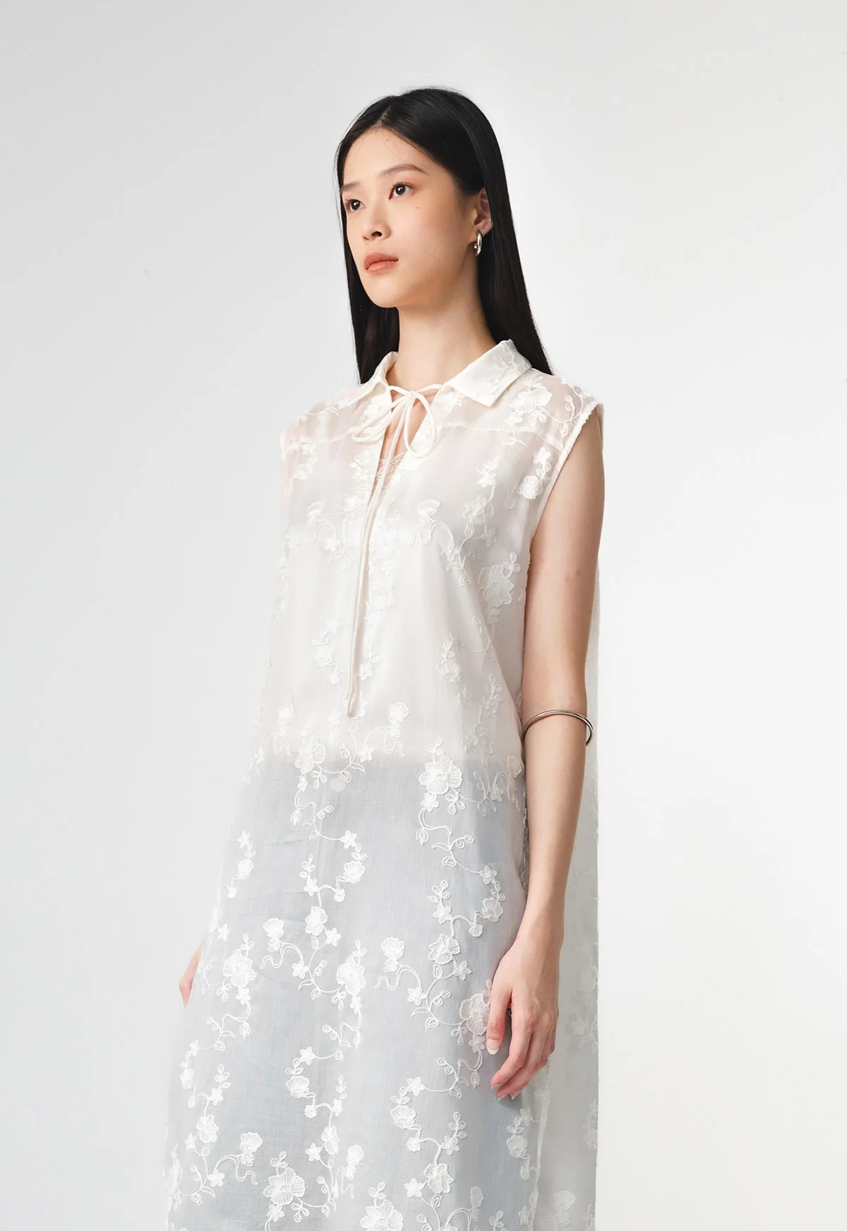 REVEKA SLEEVELESS DRESS - RIA MIRANDA