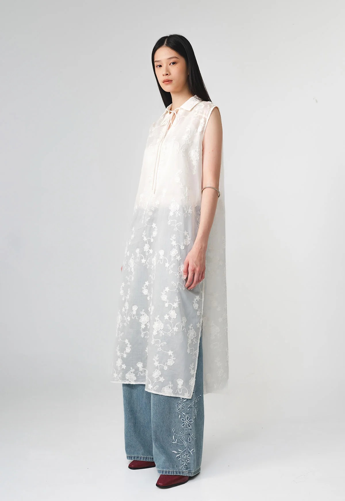 REVEKA SLEEVELESS DRESS - RIA MIRANDA