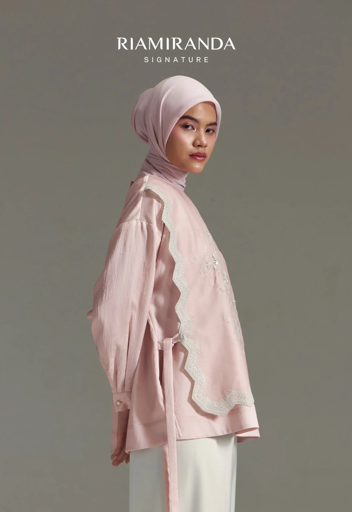 INNAE TOP - RIA MIRANDA