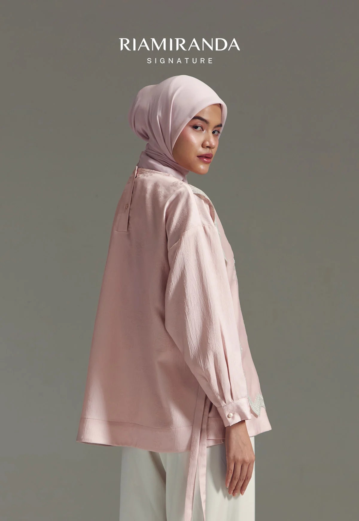 INNAE TOP - RIA MIRANDA