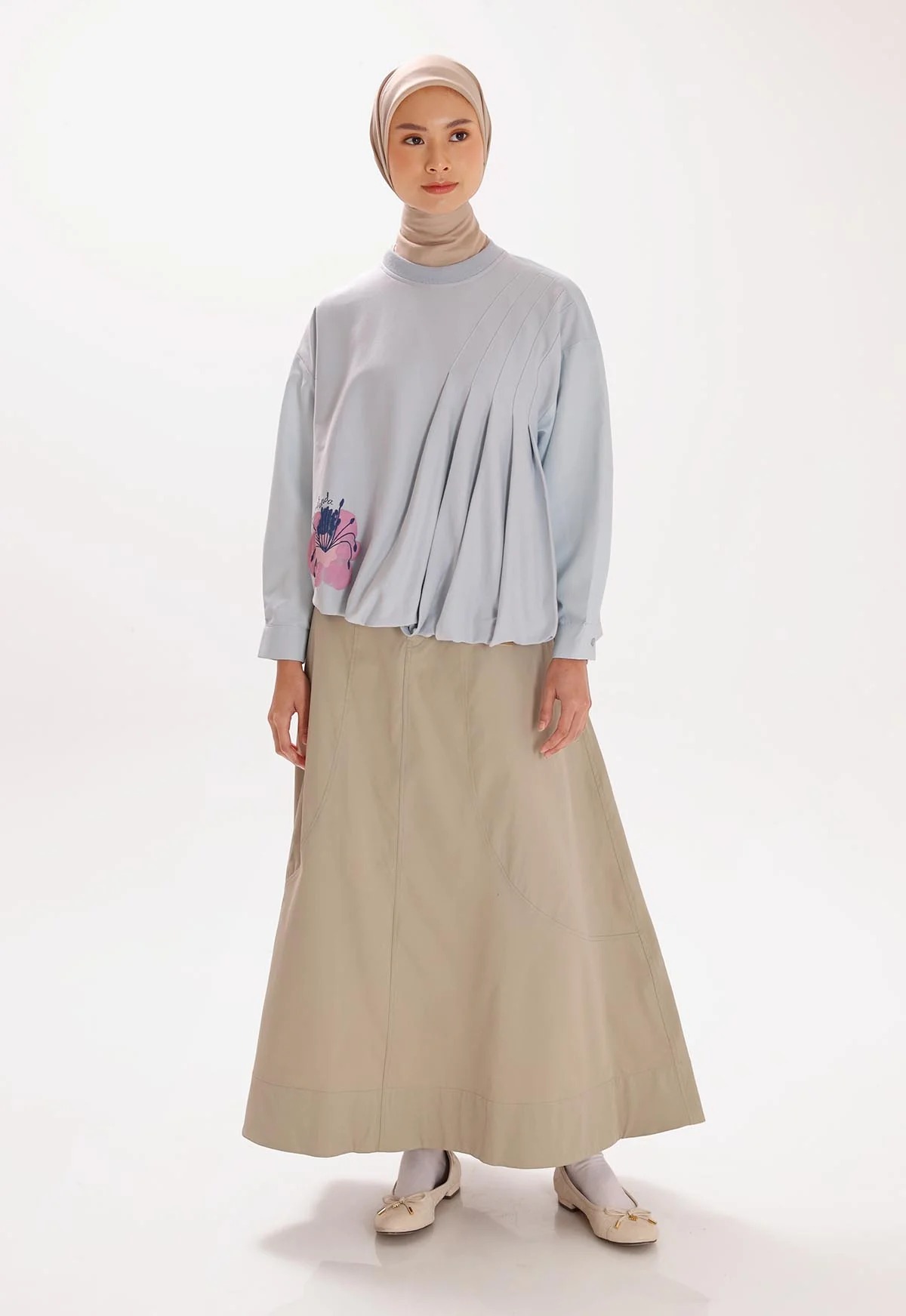 LEANA SWEATSHIRT - RIA MIRANDA