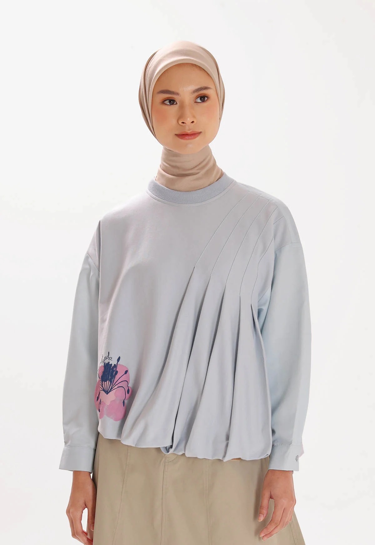 LEANA SWEATSHIRT - RIA MIRANDA