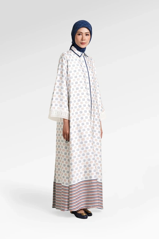 Image of MONO LACE EDGED SLEEVE DRESS - BENANG JARUM