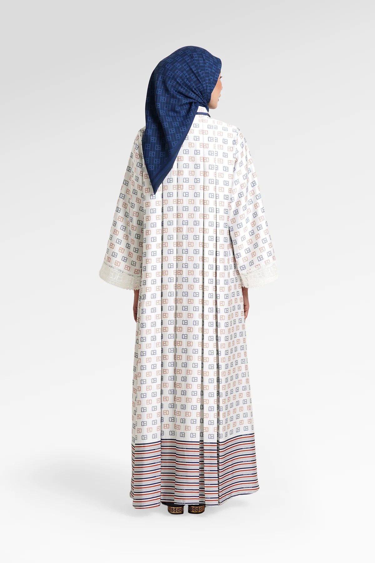 MONO LACE EDGED SLEEVE DRESS - BENANG JARUM
