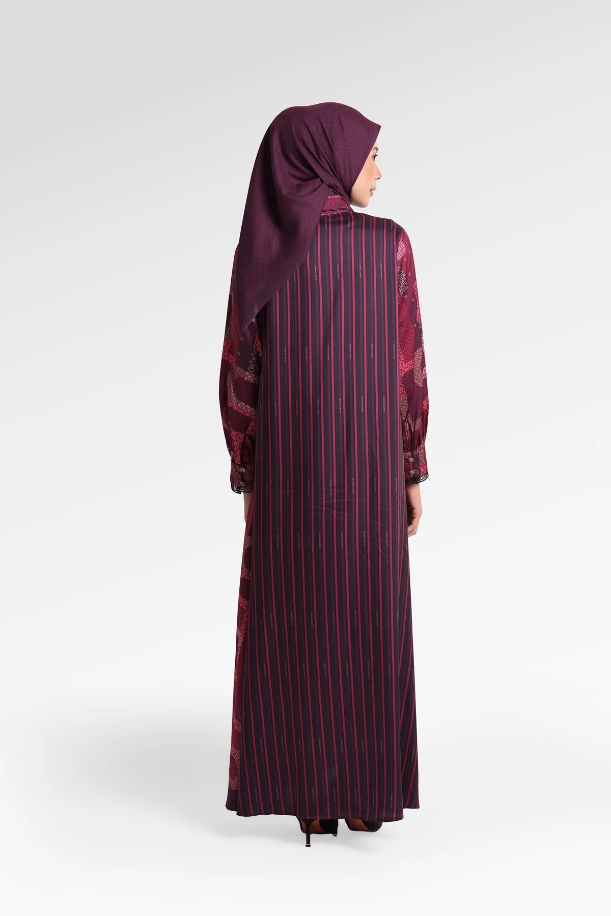 MONO LINE MAXI DRESS - BENANG JARUM