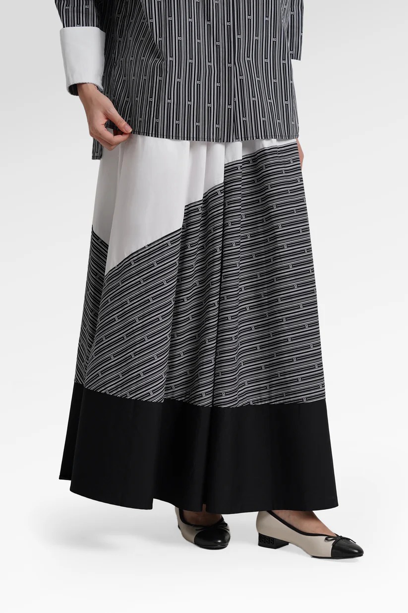 MONO LINE SKIRT - BENANG JARUM