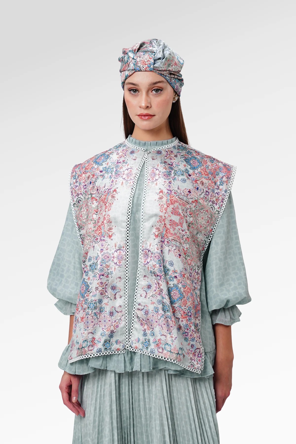 MARCHESA VEST - BENANG JARUM