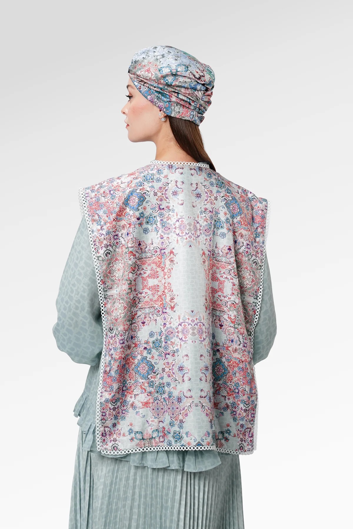 MARCHESA VEST - BENANG JARUM