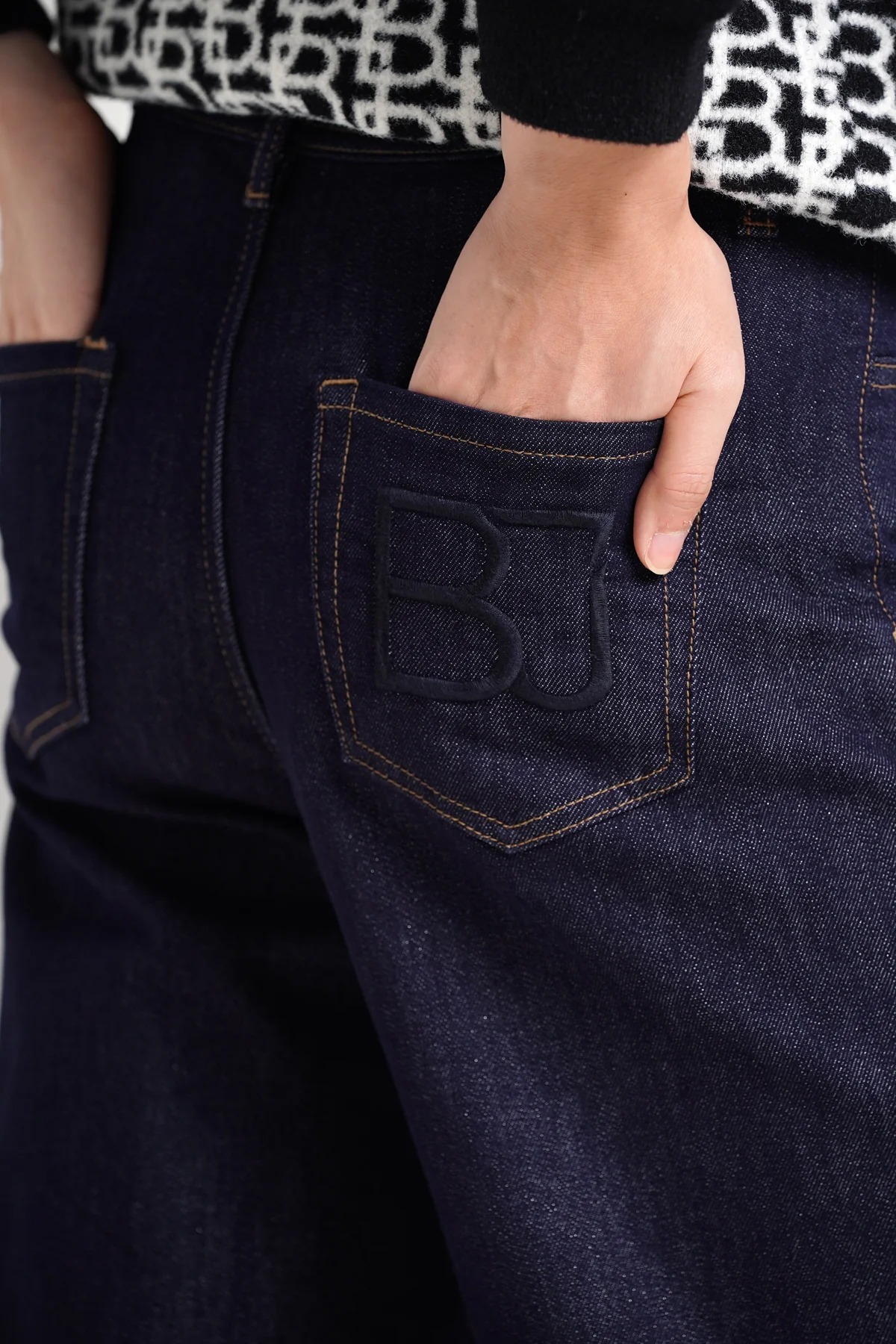 MOLLY DENIM PANTS - BENANG JARUM