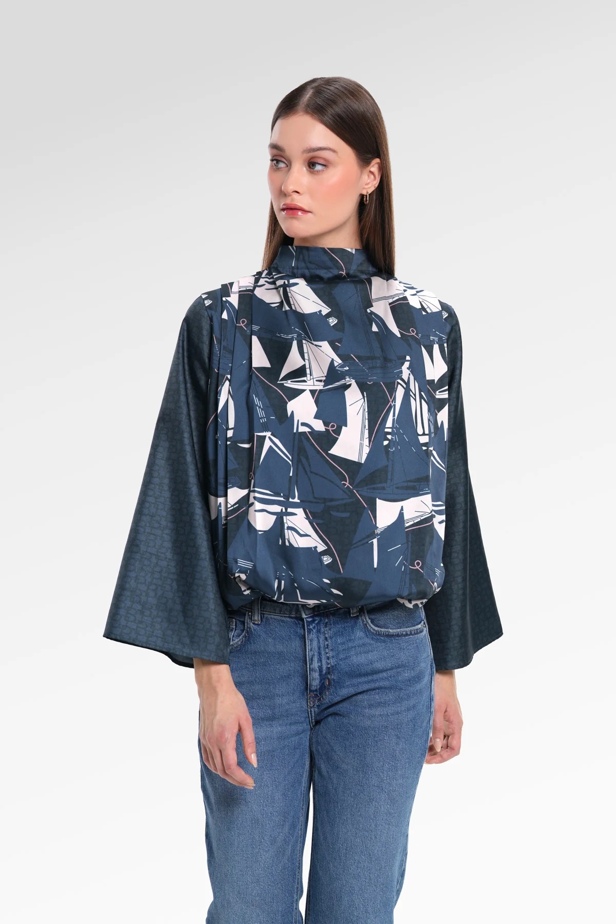 NAUTICAGRAM DRAPERY BLOUSE - BENANG JARUM