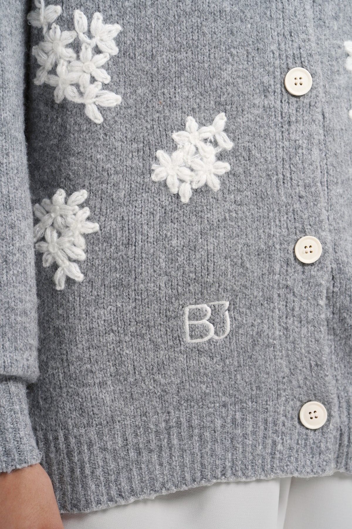 PRIMROSE CARDIGAN - BENANG JARUM