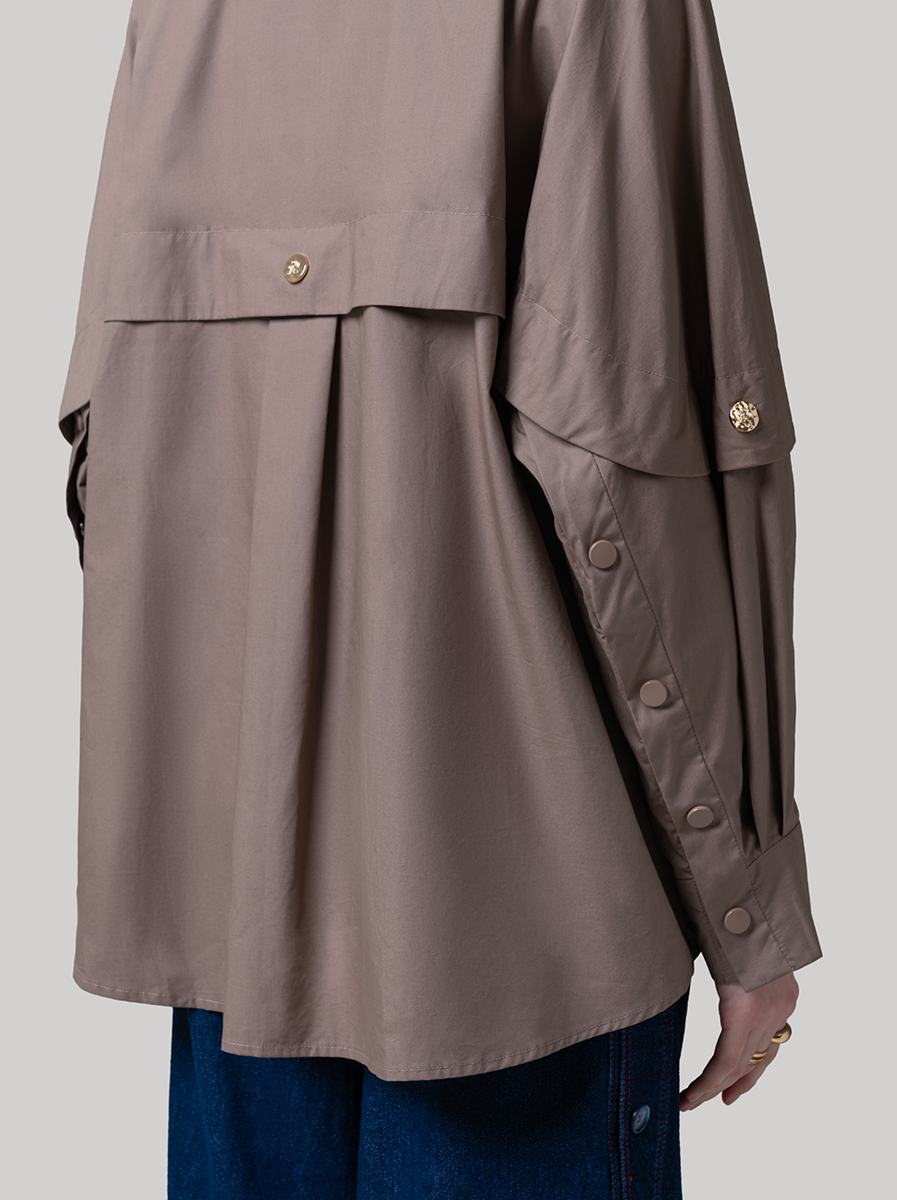 RISLA OVERSIZED TOP TAUPE - KAMI