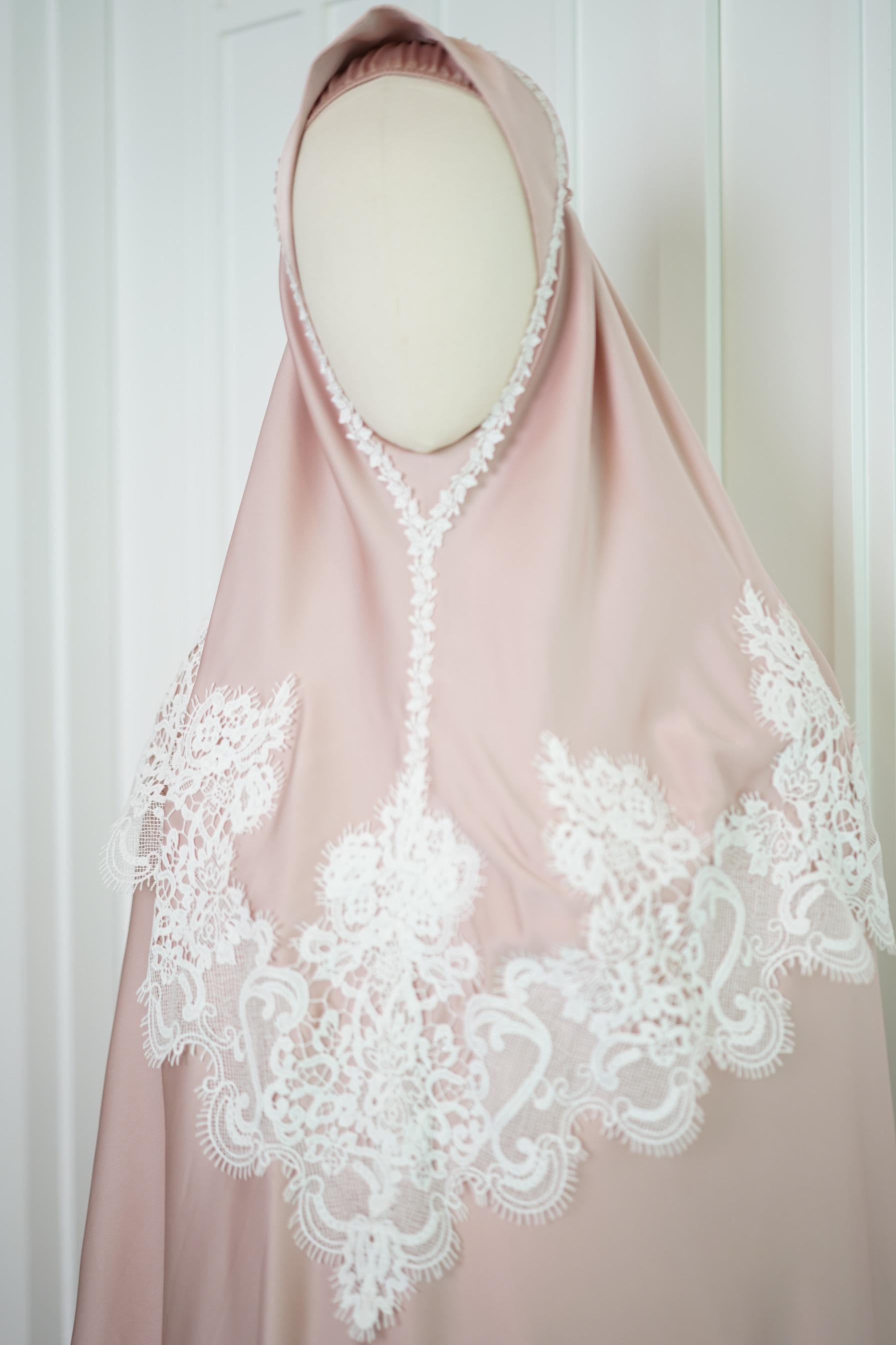 FAYZA IN PINK - AIKILA