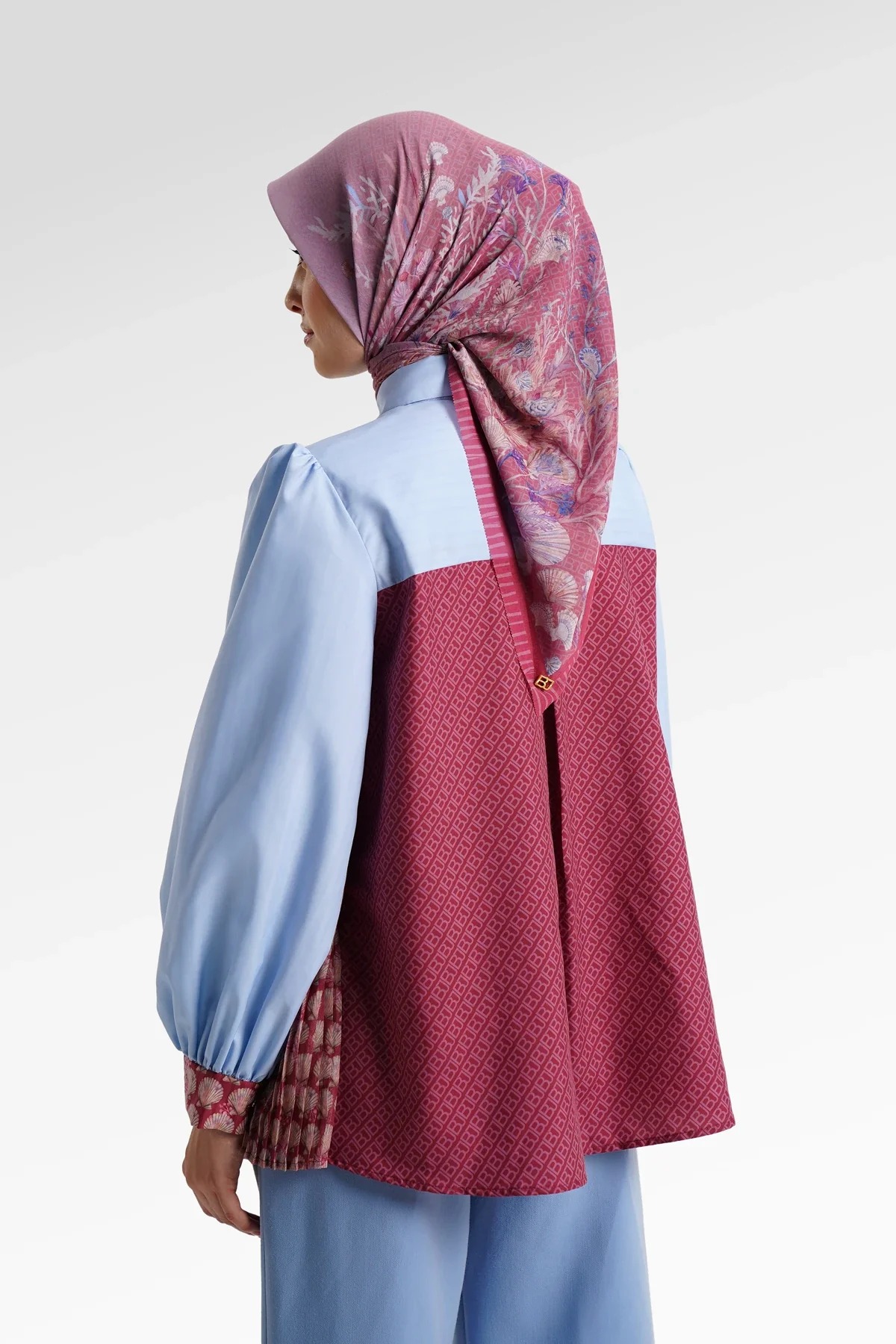 SECRET OF THE SEA FRONT PLEATED SHIRT - BENANG JARUM