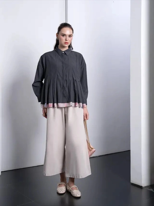 Image of SHANAYA PLEATED TOP - KAMI 