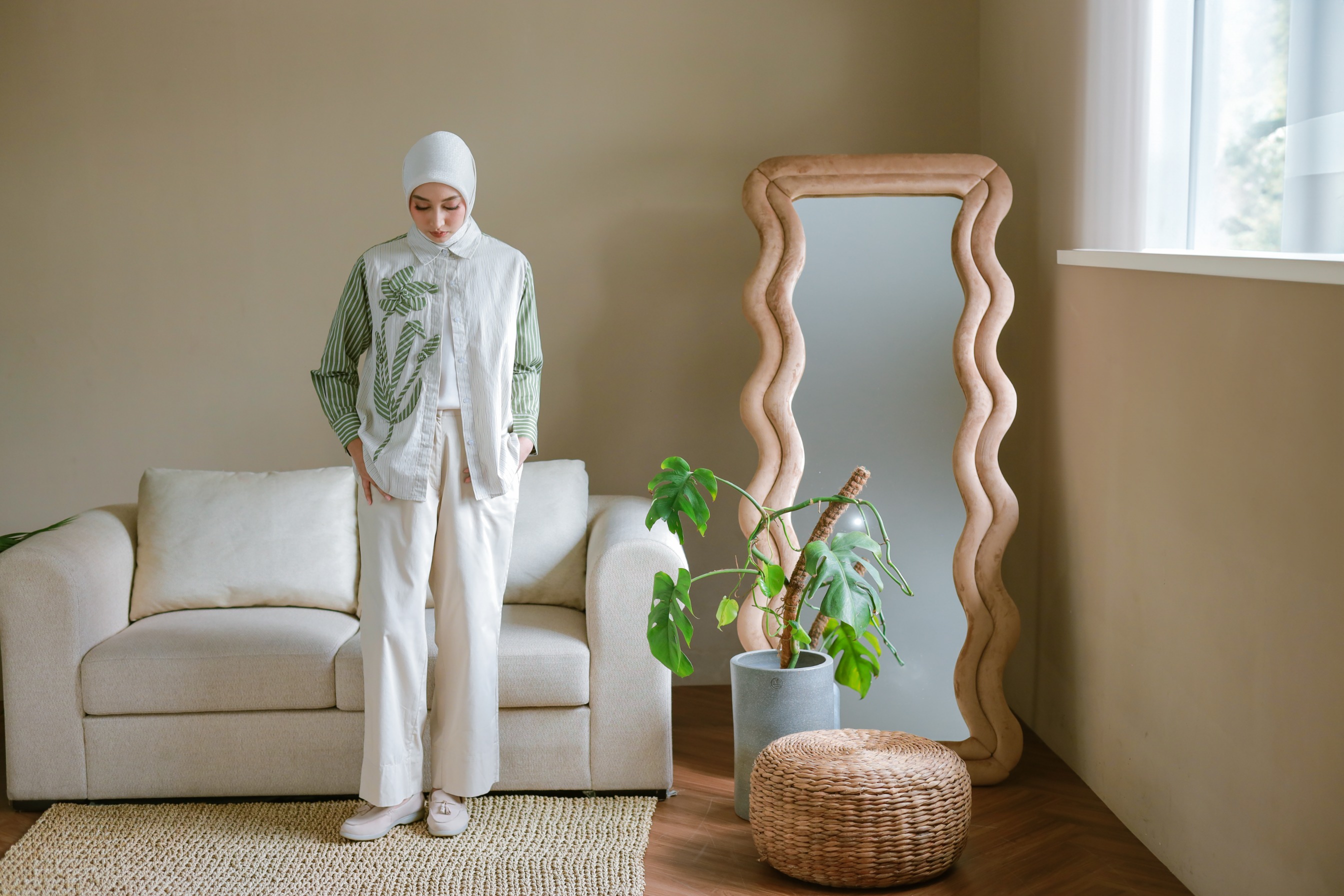 CALLA  3D UPPLIQUE SHIRT - GHANIEA