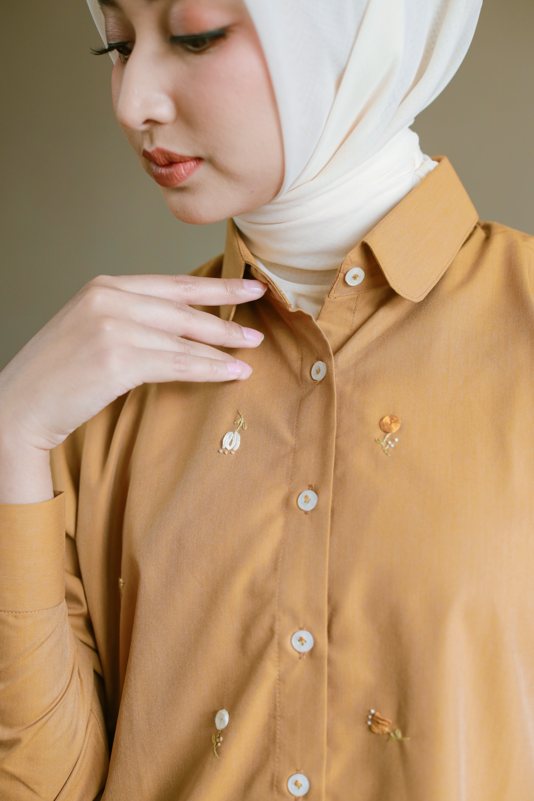 GARINA TOP - AYU DYAH ANDARI 