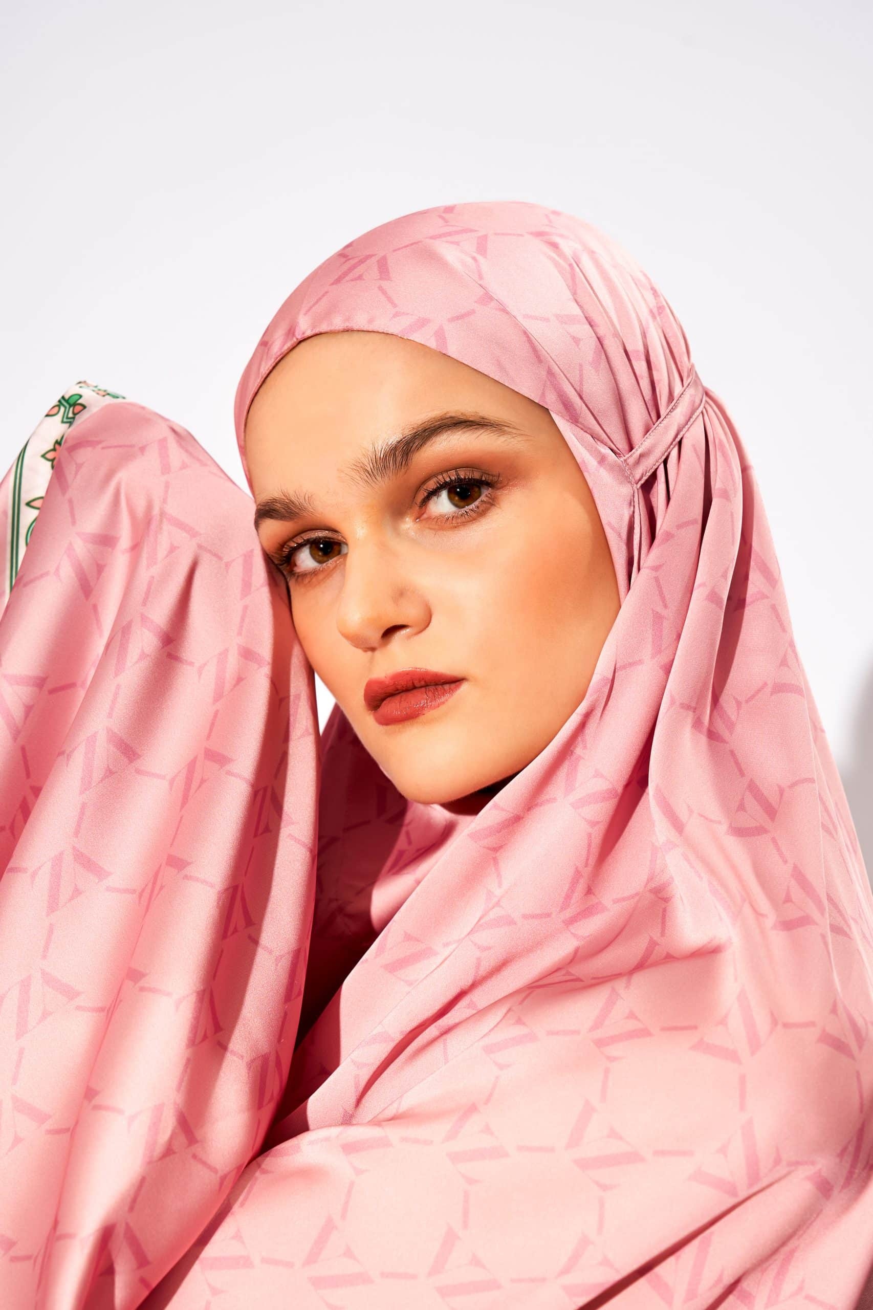 AZALEIRA PRAYER SET - VIVI ZUBEDI