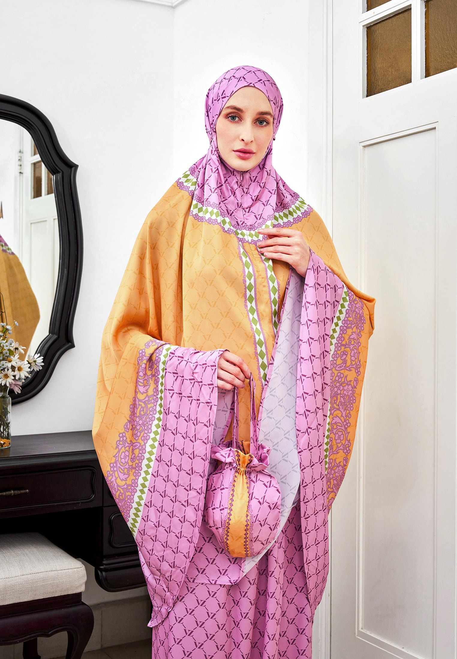 CLEMYRA PRAYER SET - VIVI ZUBEDI