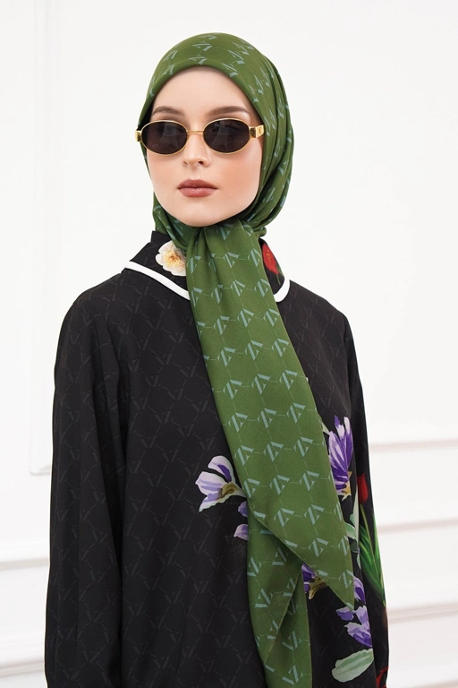 Image of MONOGRAM VOAL - VIVI ZUBEDI