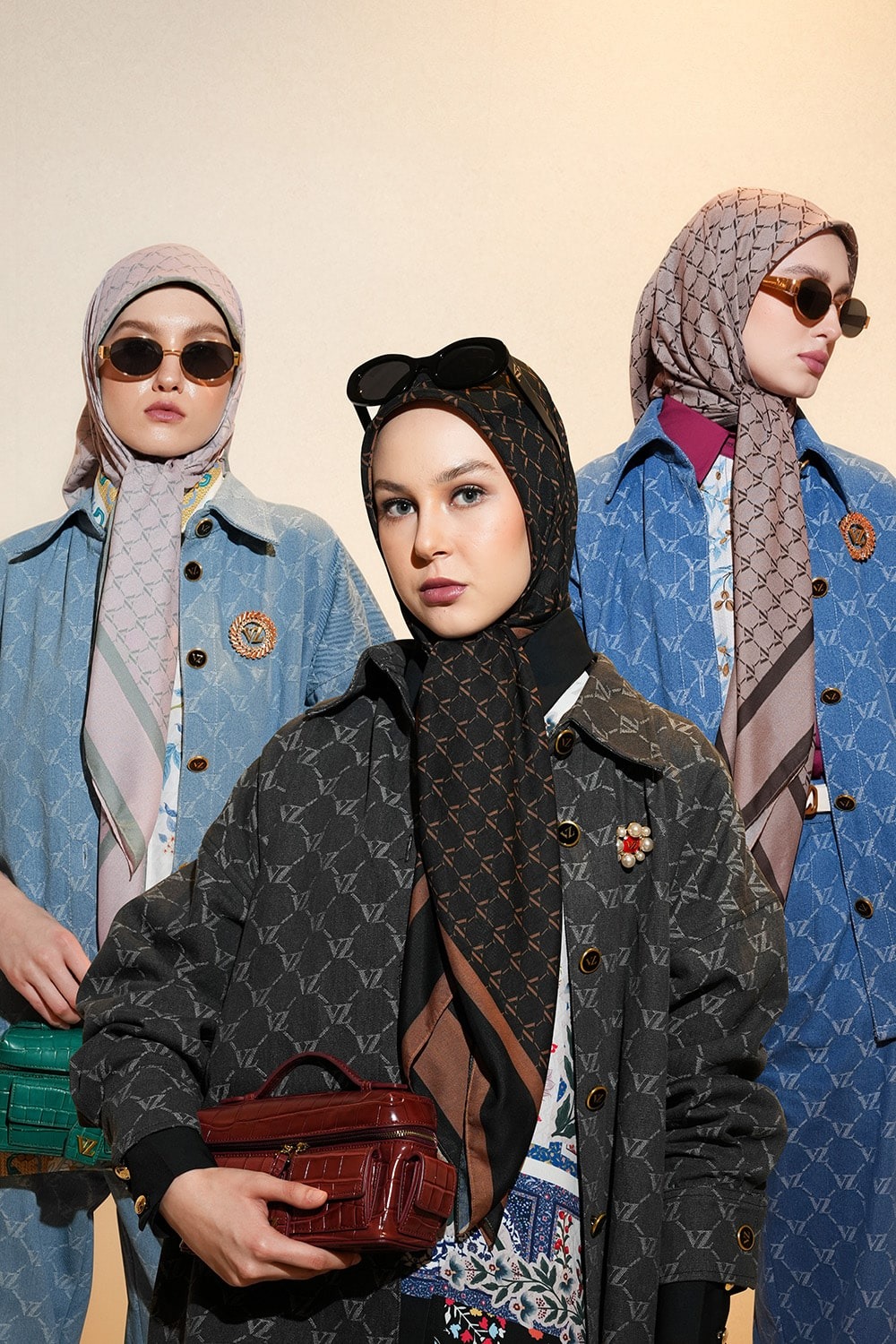 REVERSELLE SCARF - VIVI ZUBEDI