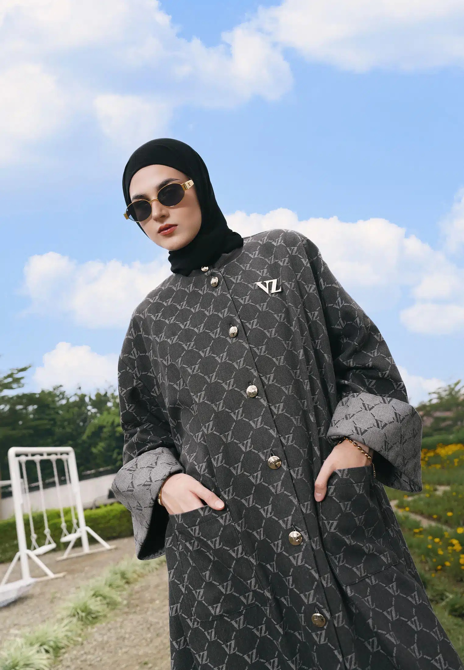SIGNAIRE ABAYA - VIVI ZUBEDI