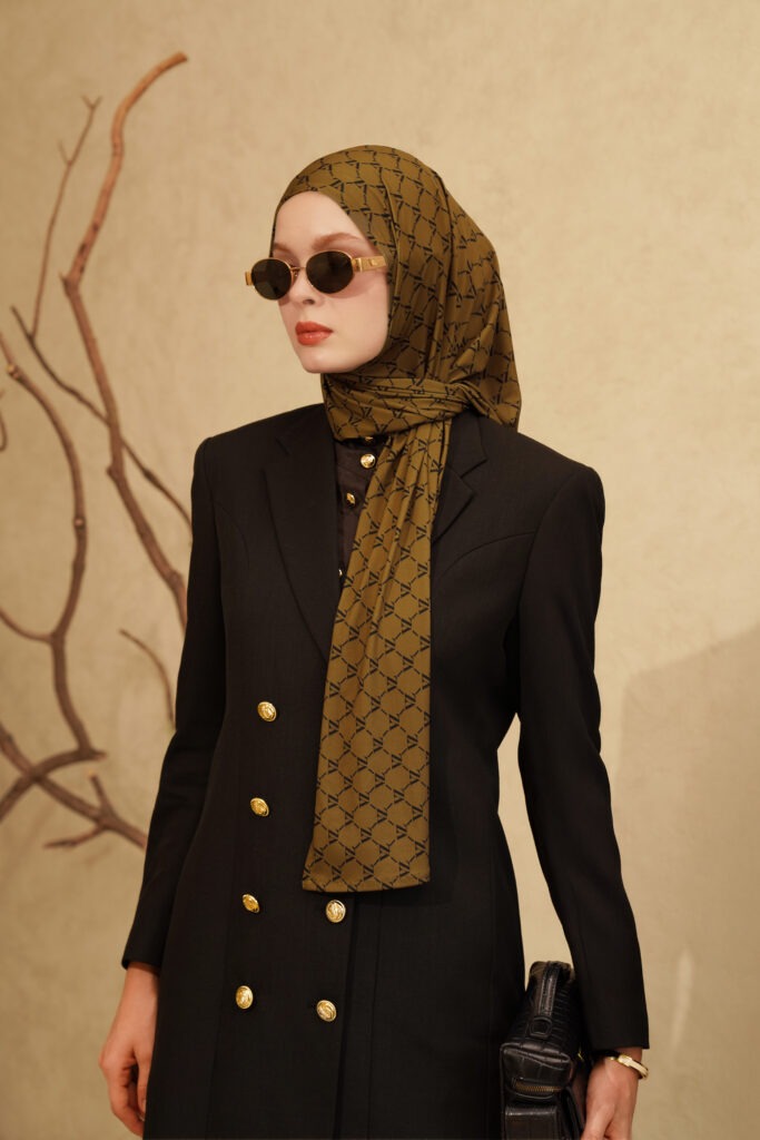 VIVERE INSTANT VEIL - VIVI ZUBEDI