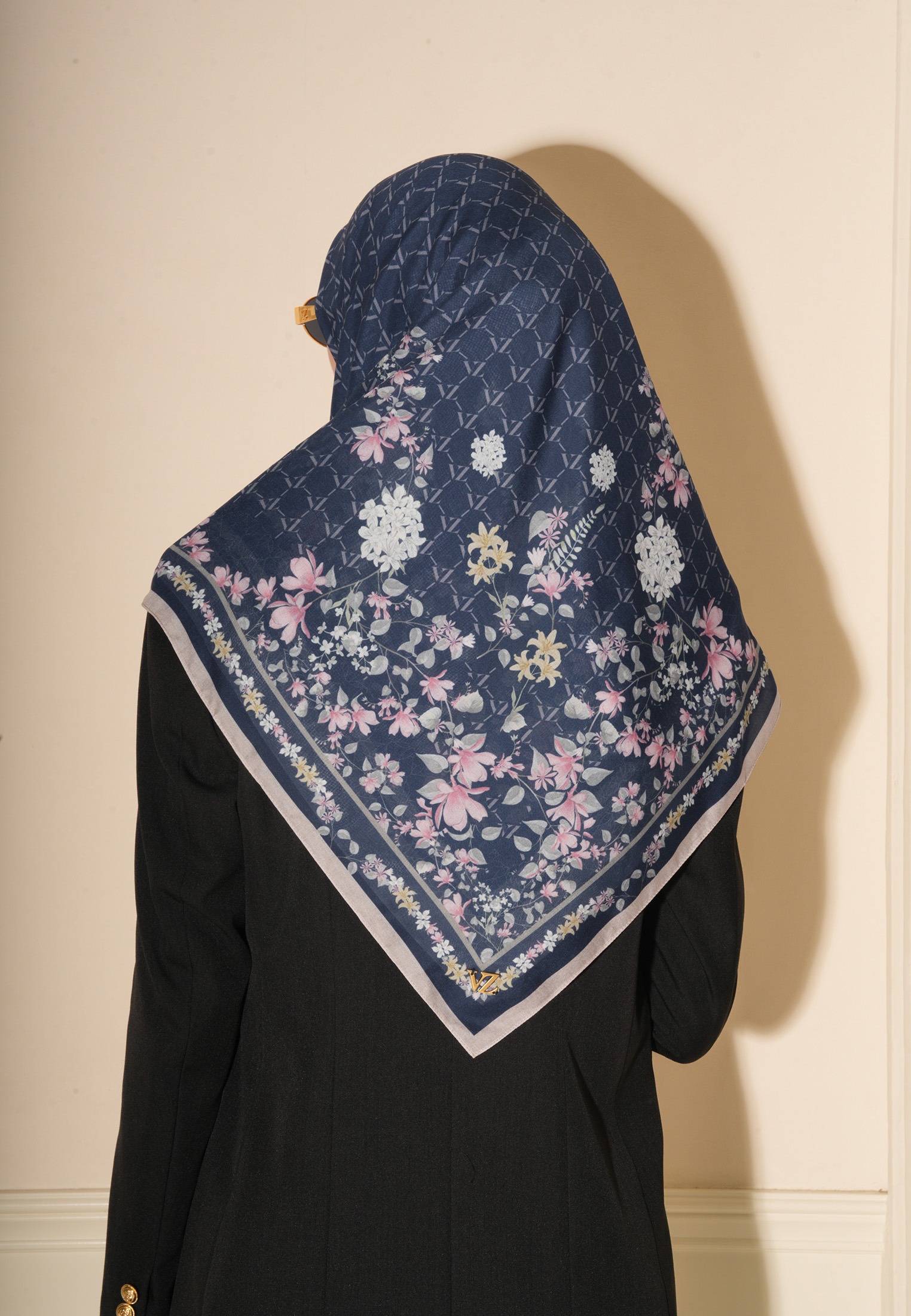 SEVERINE SCARF - VIVI ZUBEDI