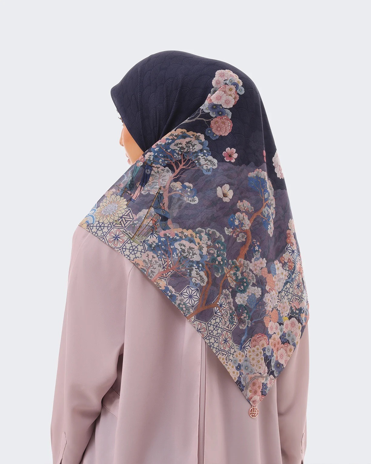 HIKARI SCARF - RIA MIRANDA