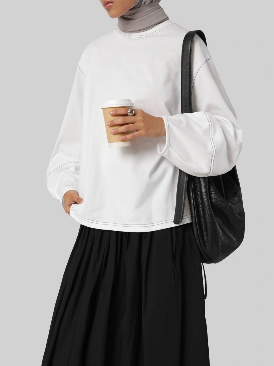 CONTRAST STITCH PUFFY TEE - SABAMODEST