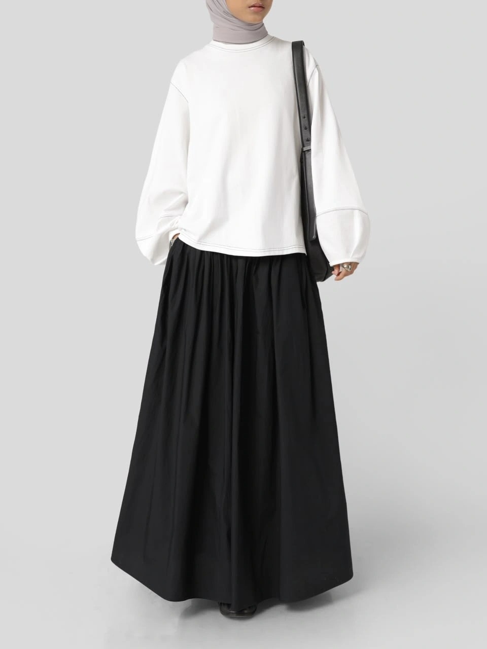 CONTRAST STITCH PUFFY TEE - SABAMODEST