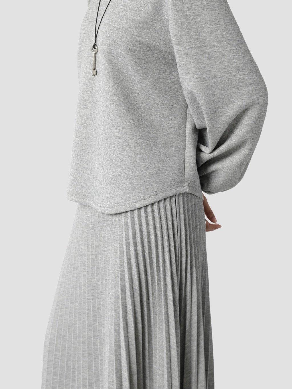 BONDED SUNRAY SKIRT - SABAMODEST