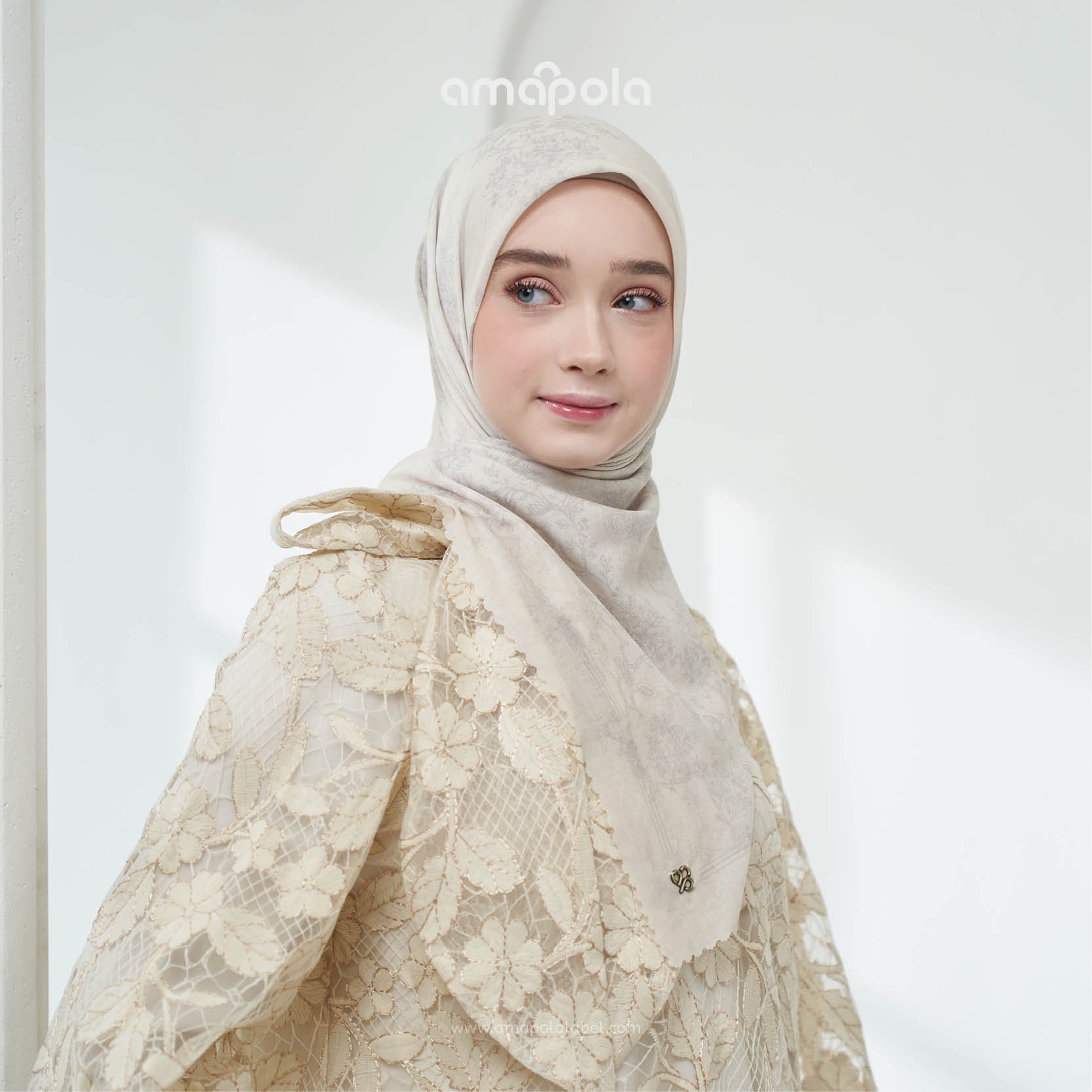 FLEUR SCARF - AMAPOLA LABEL