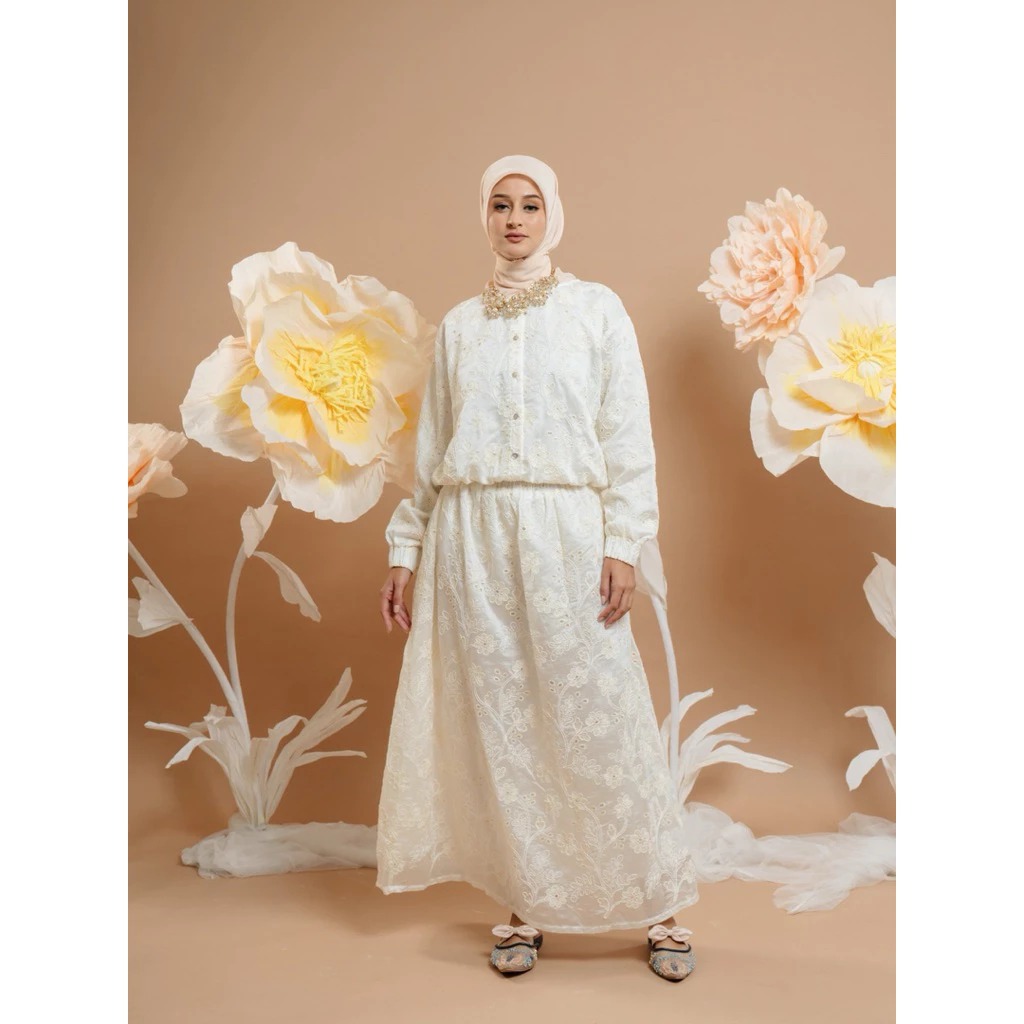 LAUDYA ONE SET - SIMPLYVEEWEE