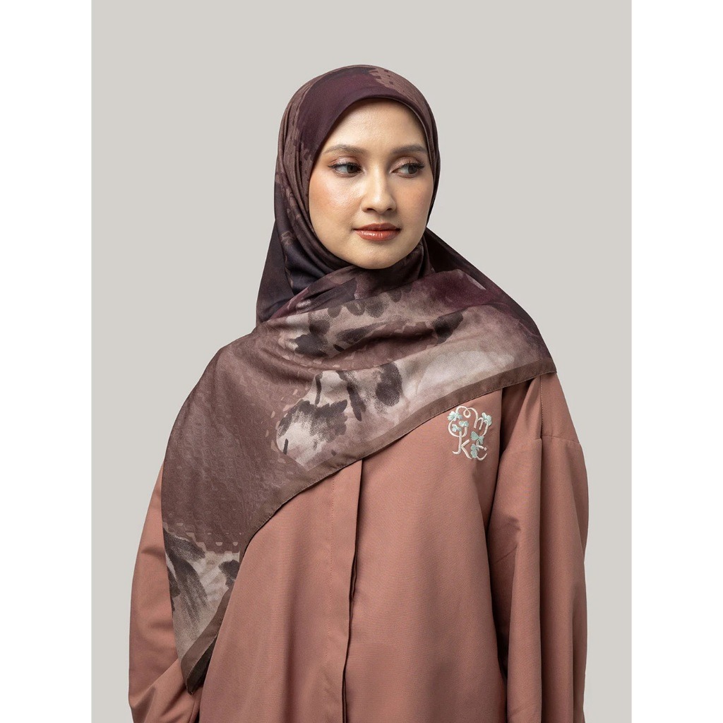 KATLA DHARA SIGNATURE SCARF - KAMI