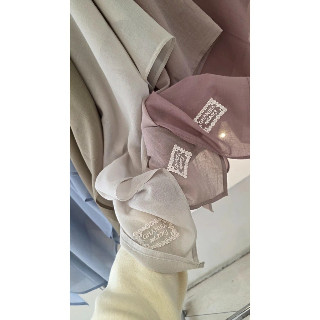 PLAIN  LACE CHIFFON KHIMAR BANDANA - GHANIEA