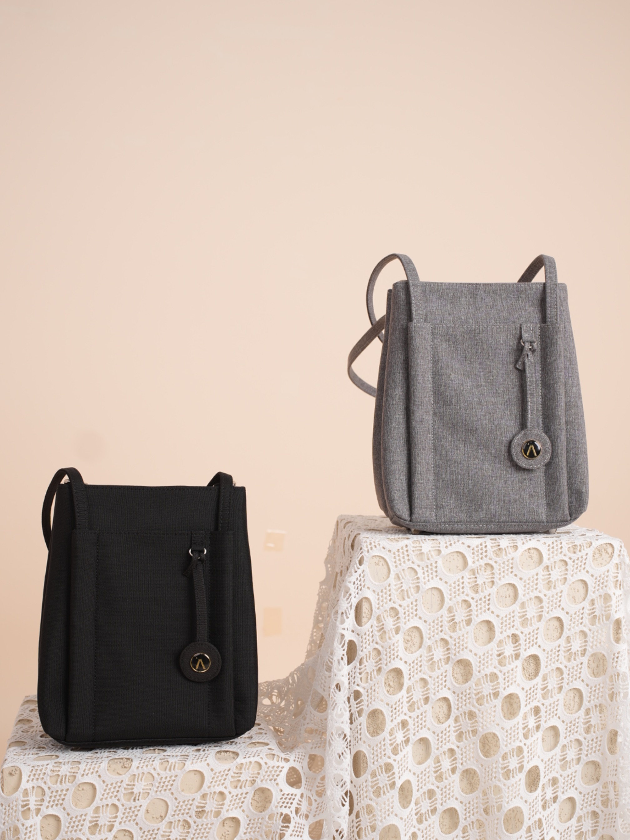 NAIA BAG