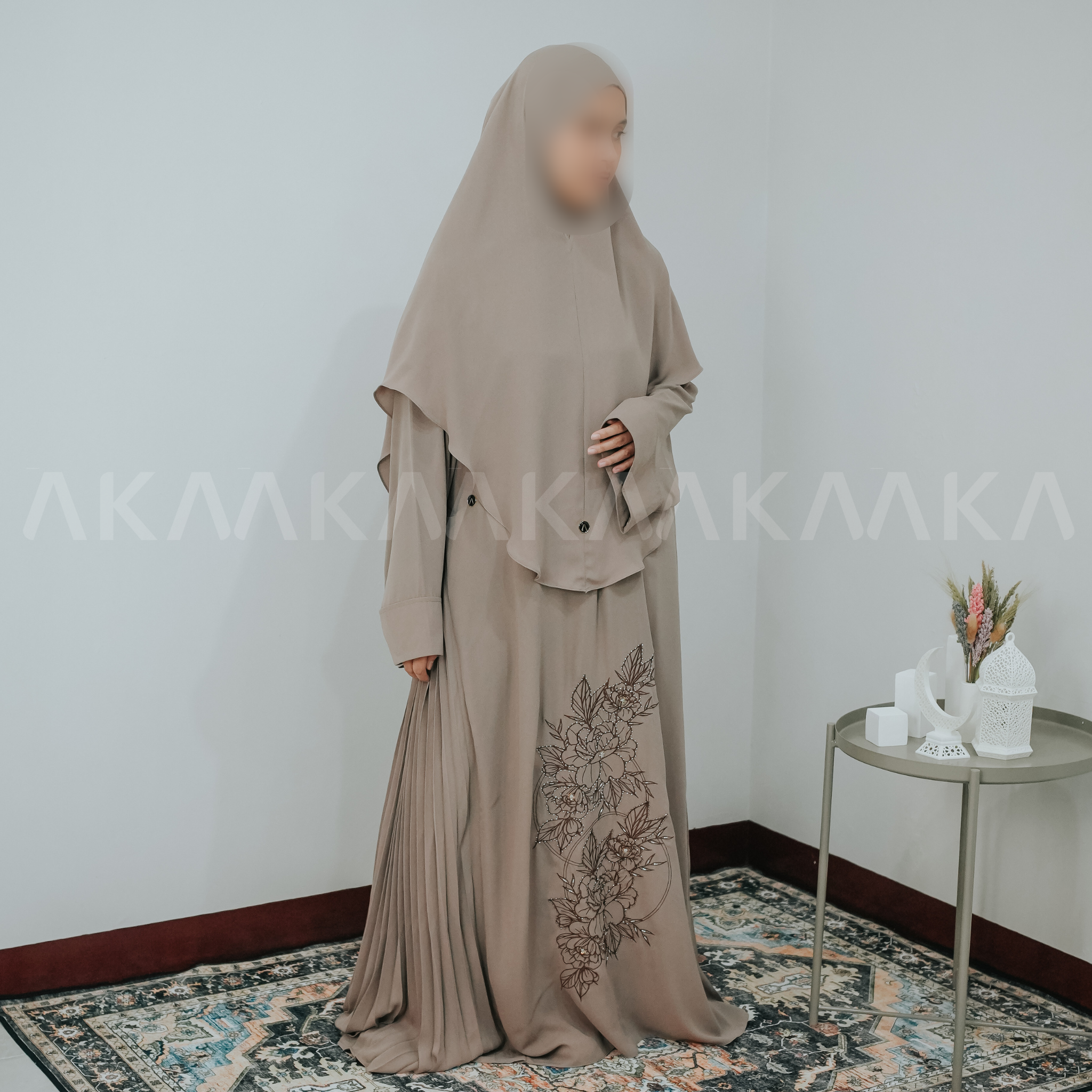 ARUNIKA PLEATS