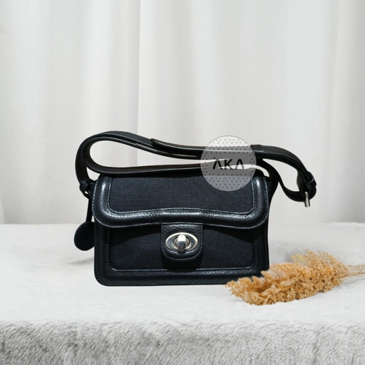 Image of Thira Slingbag 