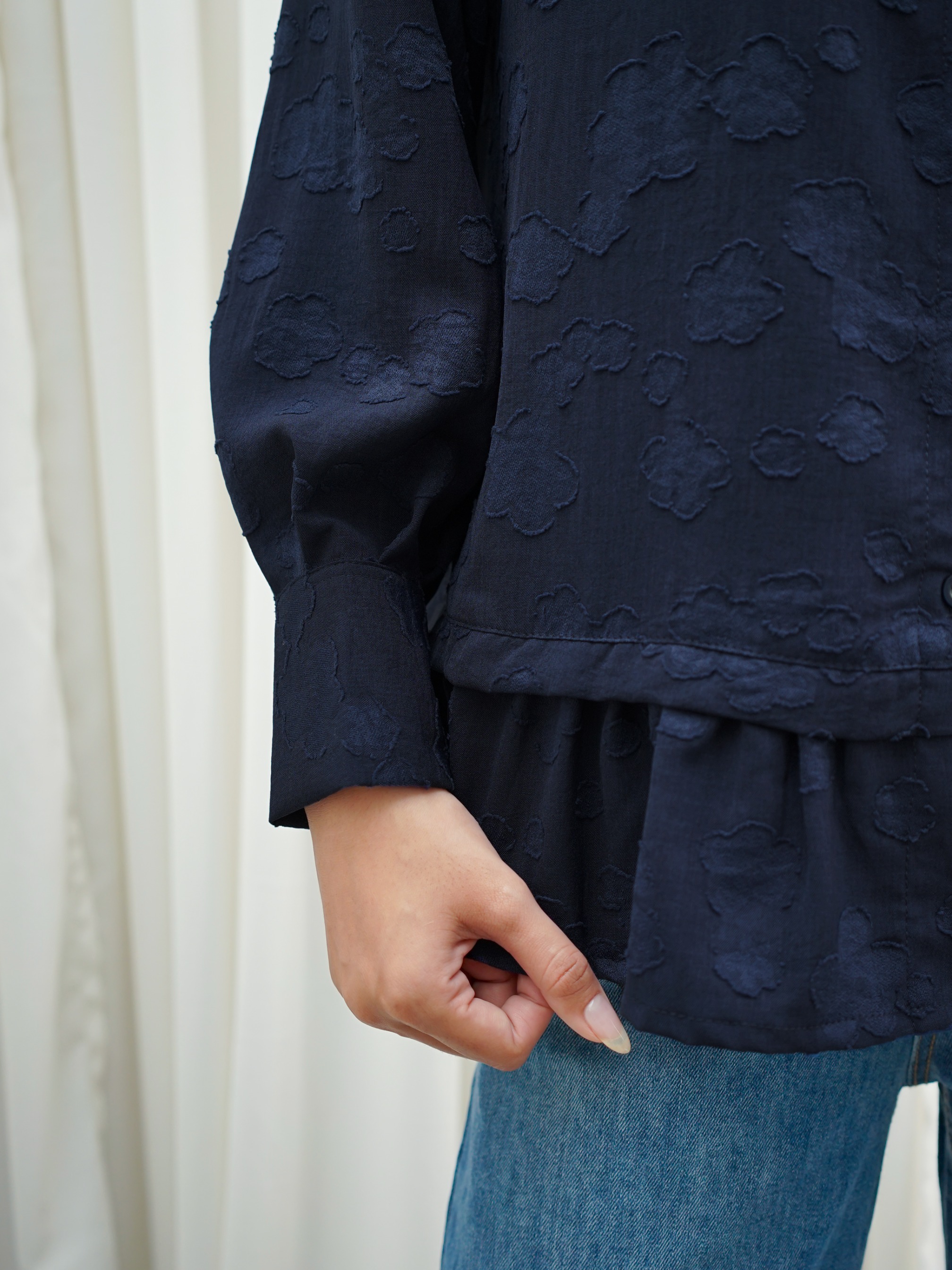 Nalla Top Navy (2.0)