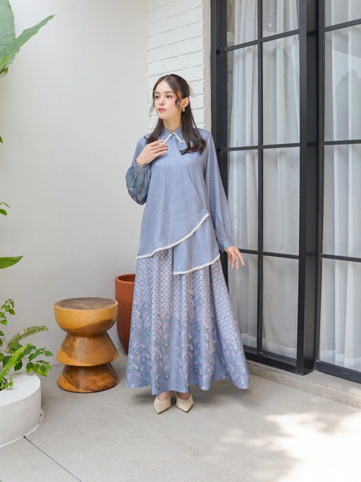 Image of Anggun Oneset Royal Blue (PO Pengiriman 9 Maret)