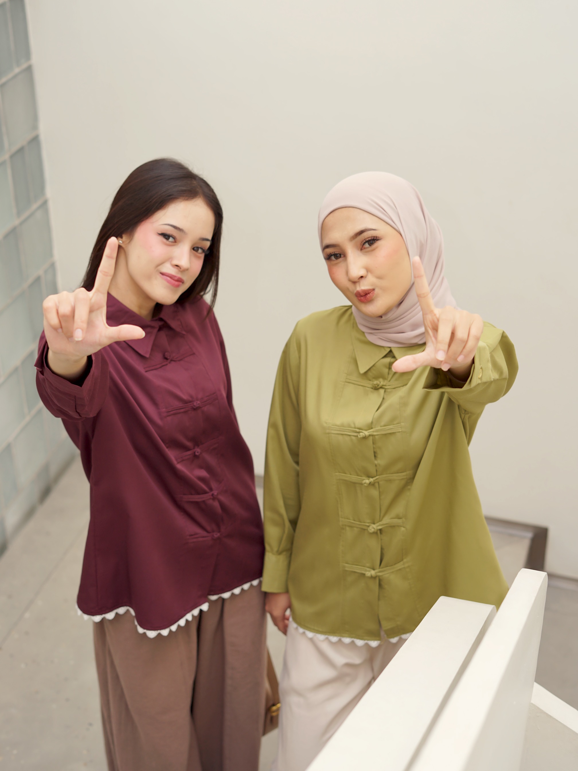 Shera Top Pomegranate